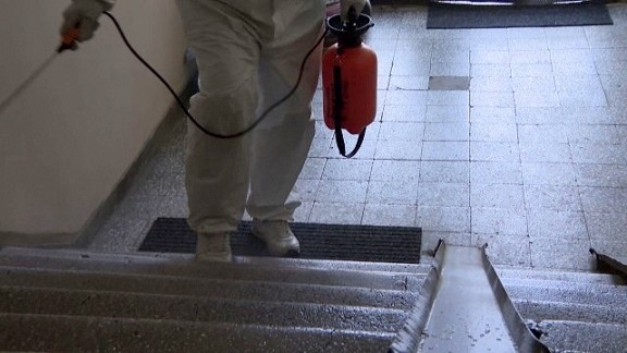 Разпоредиха всекидневна дезинфекция на входовете в София