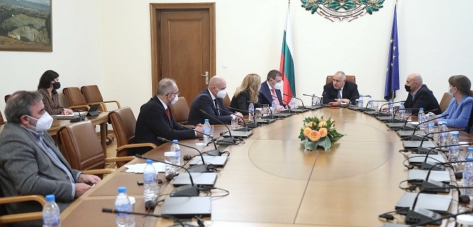 Противоепидемичните мерки удължени до 31 януари догодина