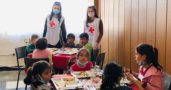 БЧК предоставя образователни комплекти на деца