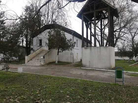 Родолюбци възстановяват килийното училище във Врачанското село  Бутан