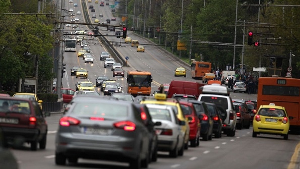 Промяна на автомобилното движение в София