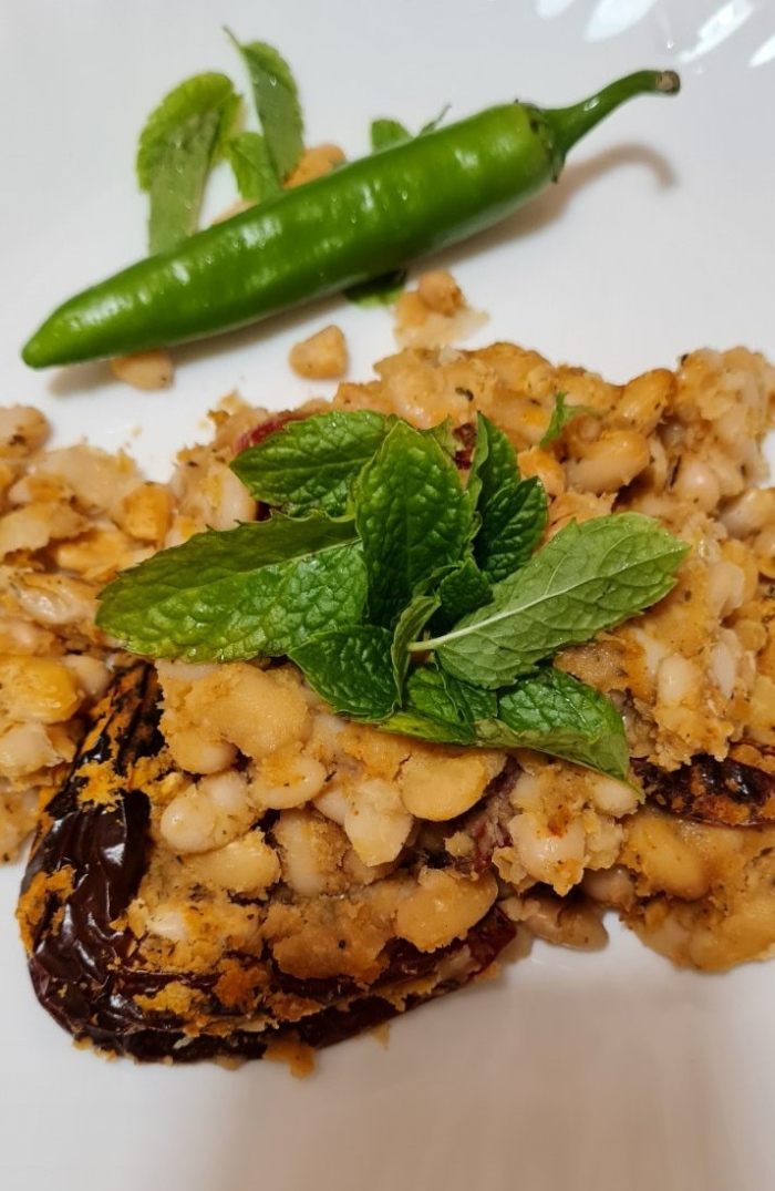 Боб в тава запечен на фурна (гравче-тавче)