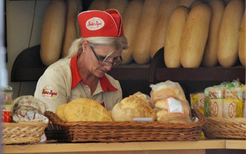 Северна Македония и Сърбия замразиха цените на основни храни