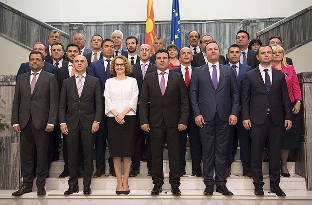 Премиерът на Северна Македония подава оставка в сряда