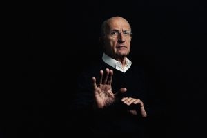 Невероятна „ Коледна оратория“ под диригентство на световноизвестния хоров диригент Ервин Ортнер