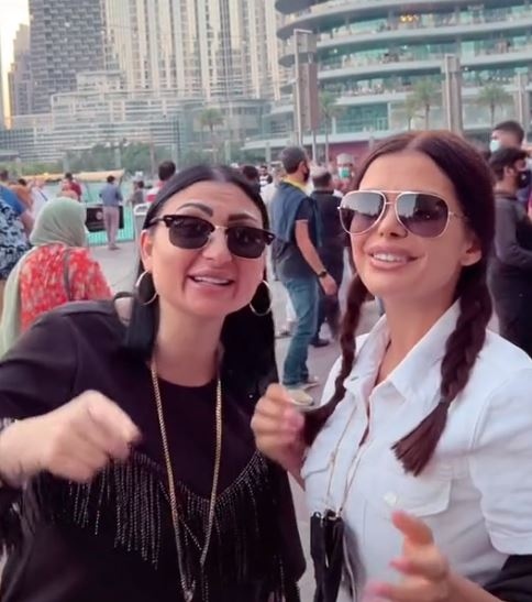 Преслава и Софи Маринова – на разходка в Зоопарка \