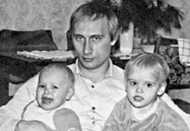 Владимир Путин - какво знае светът за дъщерите му?