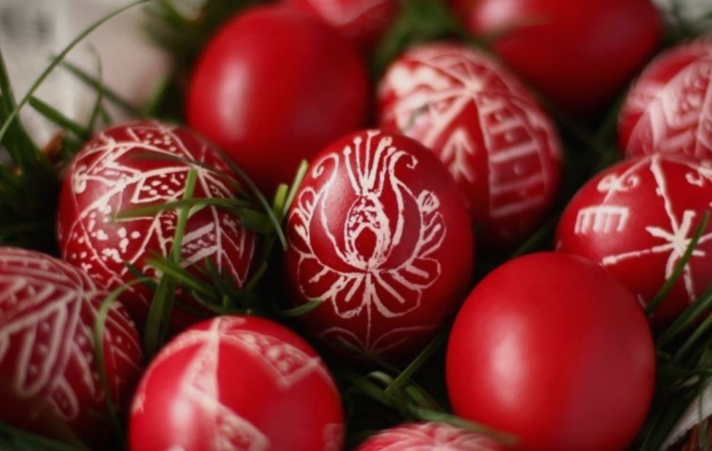 Червените яйца са символ на живота