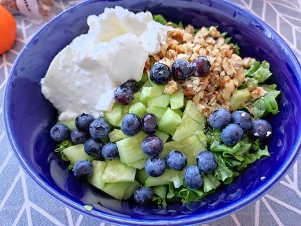 С боровинки и спанак срещу пролетната умора