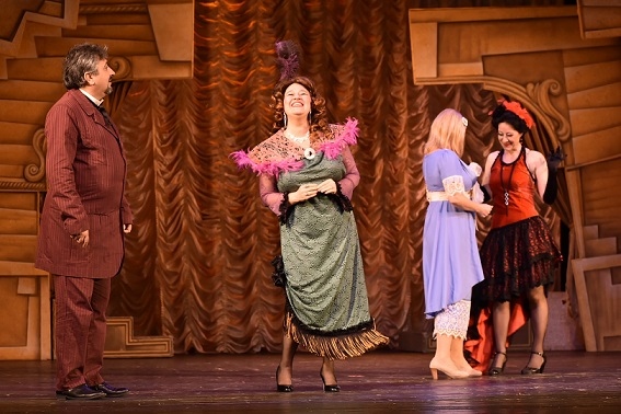 „Службогонци“ с анонс към сегашното време