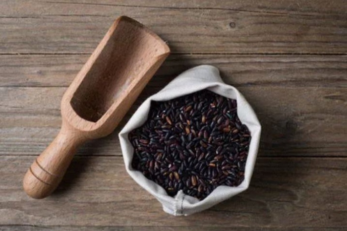 Черният ориз в борбата с излишните килограми