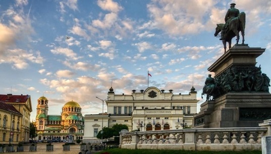 Противоречиви мнения след извънредния съвет в НС за отношенията с Русия