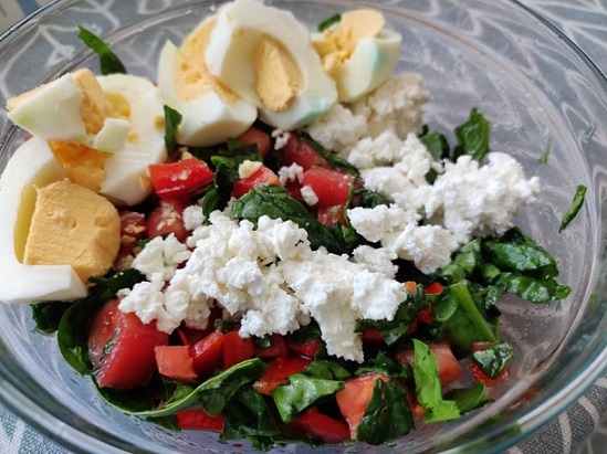 Лятна прохлада със спанак и домати