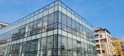 Нов роман представя култовите места в Бургас