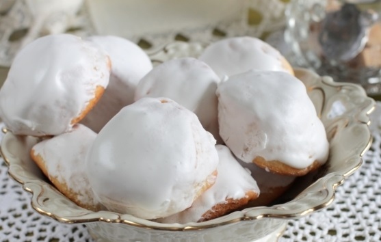 Коледни курабии с извара