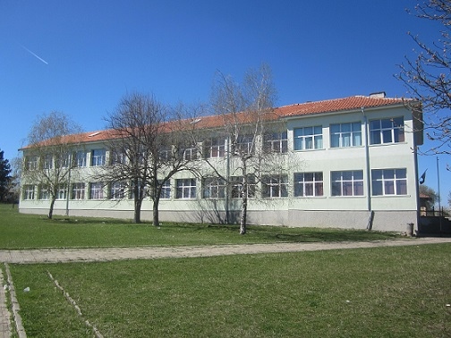 Майка на ученик нападна и удари учителка