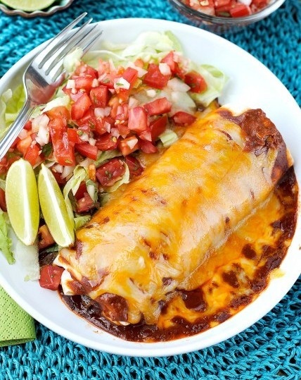 Бурито - лесната рецепта с лаваш и каквото душа поиска