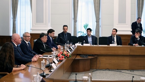 Щедри стипендии за даровити кандидат-студенти