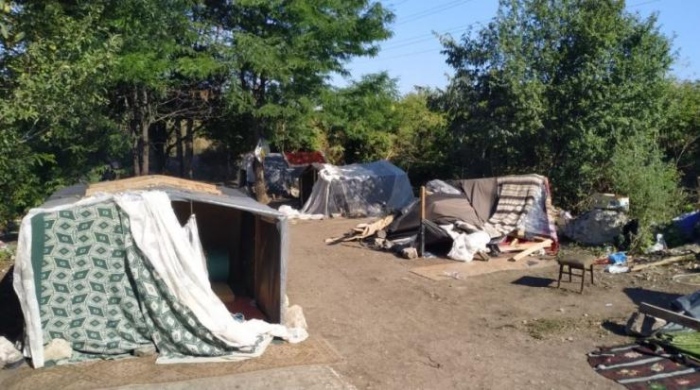 Обитатели на катун пребиха с тояги двама мъже