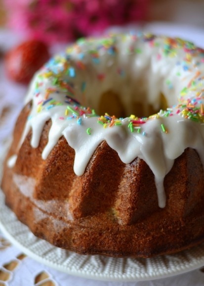 Великденски кекс с глазура