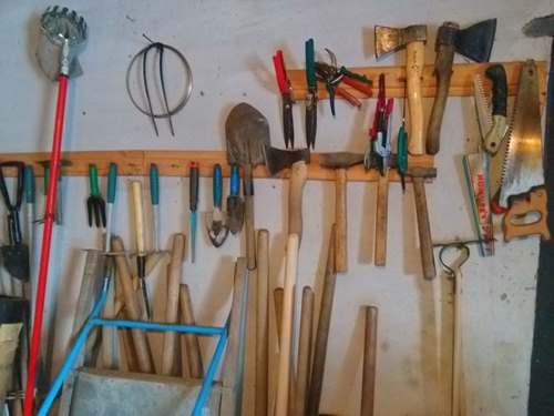 Как да запазим градинския инвентар?