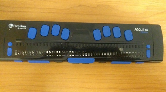 Пускат модерни помощни средства за инвалиди