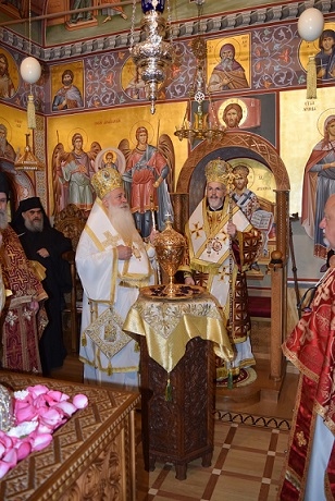 Дядо Сионий отбеляза 33 години от своето пострижение