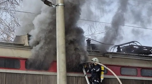 Пожар пламна в бързия влак Бургас-София