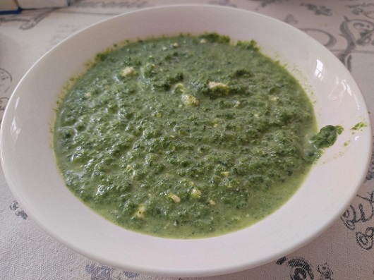 Бърза спаначена каша