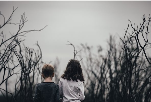 Майка държи децата си заключени 4 години