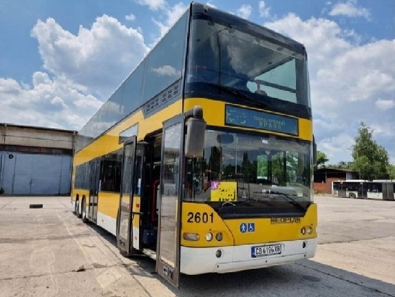 Тръгва двуетажен туристически автобус в София