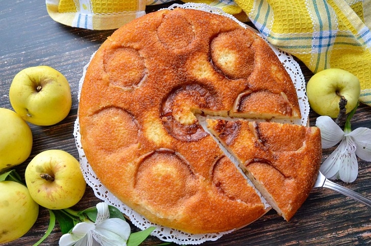 Вкусно през морета и океани: Ябълков пирог на тиган