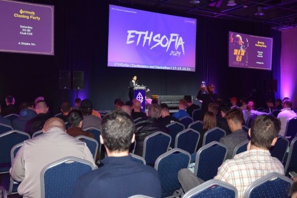 Криптоикономика и блокчейн в УНСС