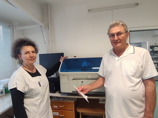 В Бургас спасиха жена от рядка бактерия човекоядка