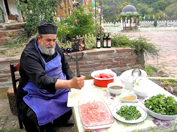 Три постни рецепти на дядо Епифаний от Атон