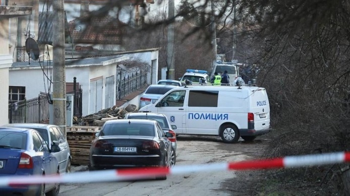 Жестово убийство на деца, майката е заподозряна (ОБЗОР)
