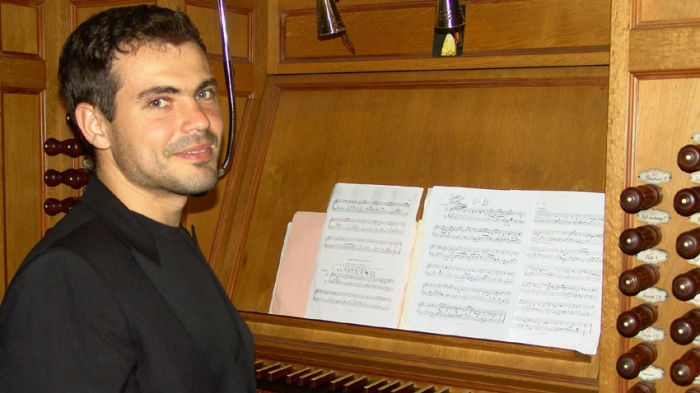 Музикантът Янко Маринов почина внезапно