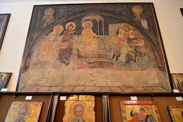 Издадоха книга \