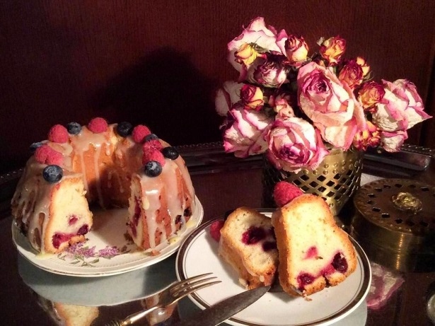 Изискан кекс и бърз сладкиш с плодове