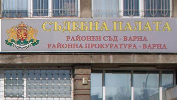 14-годишна роди от втория си баща