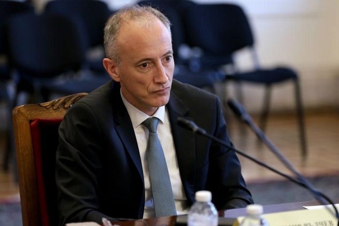 „Добродетели и религия“ ще е вероятният нов предмет в училище