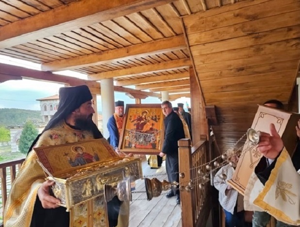 Празник на Богородица Всецарица в Гигинския манастир (ВИДЕО)