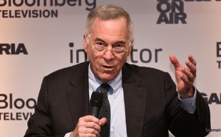 Стив Ханке: С приемането на еврото България ще загуби суверенитет