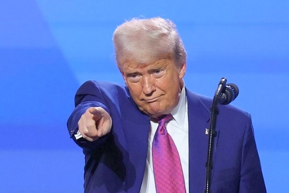 Тръмп отряза и Харвардския университет