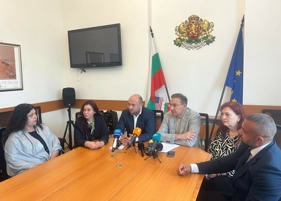 Още три незаконни дома във Варна