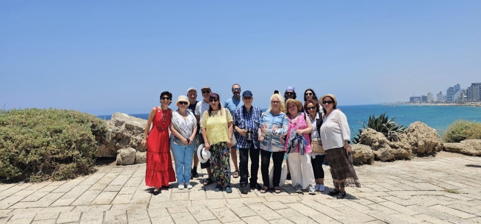 Евакуираха българите от културната делегация в Израел