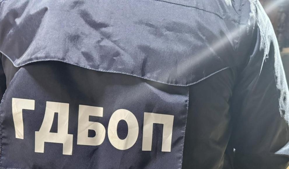 Разкриха най-голямата фабрика за незаконни цигари