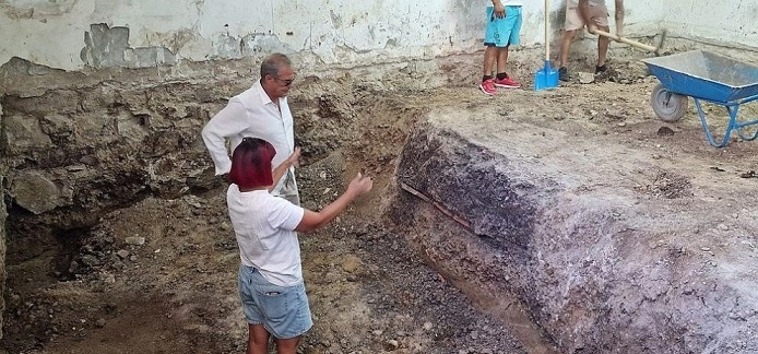 Мистериозен античен гроб в центъра на София (ГАЛЕРИЯ)