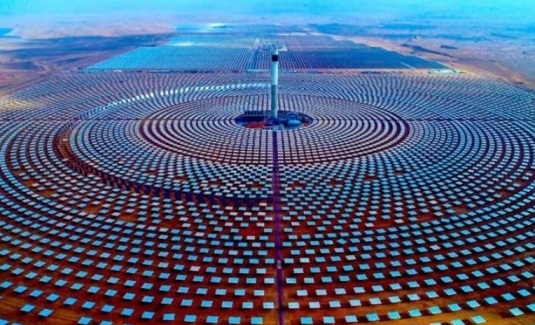 Китай превръща пустиня в зона за слънчева енергия