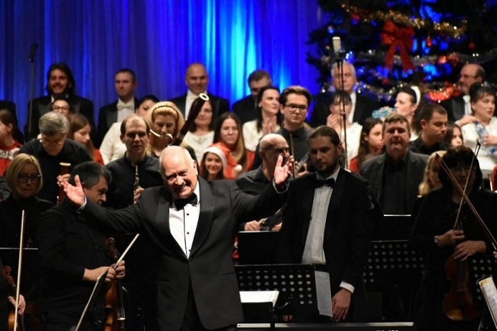  Коледен дух с концерт в Бургаската опера в четвъртък (ГАЛЕРИЯ)